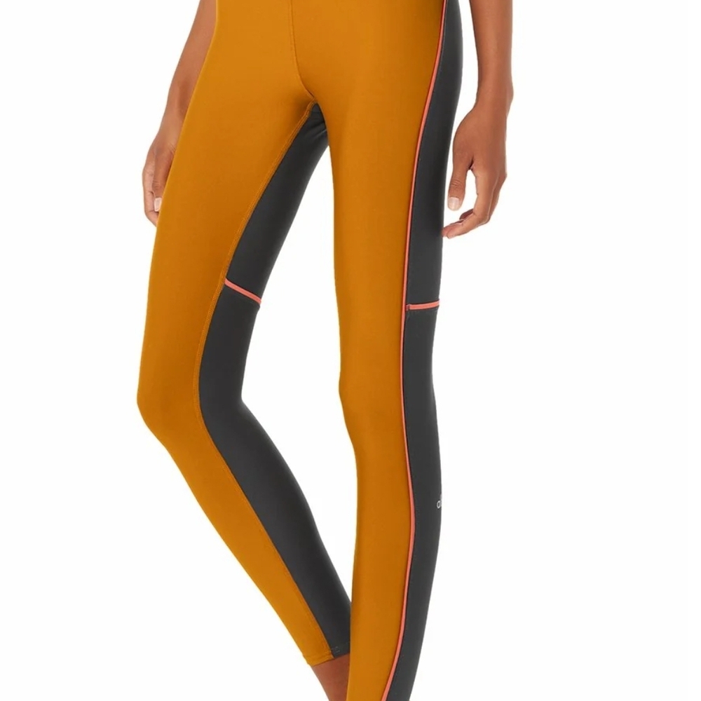 ALO Yoga Activewear Set -M - Picture 6 of 11